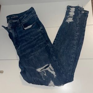 American Eagle Super High Rise Jegging With Patched Rips